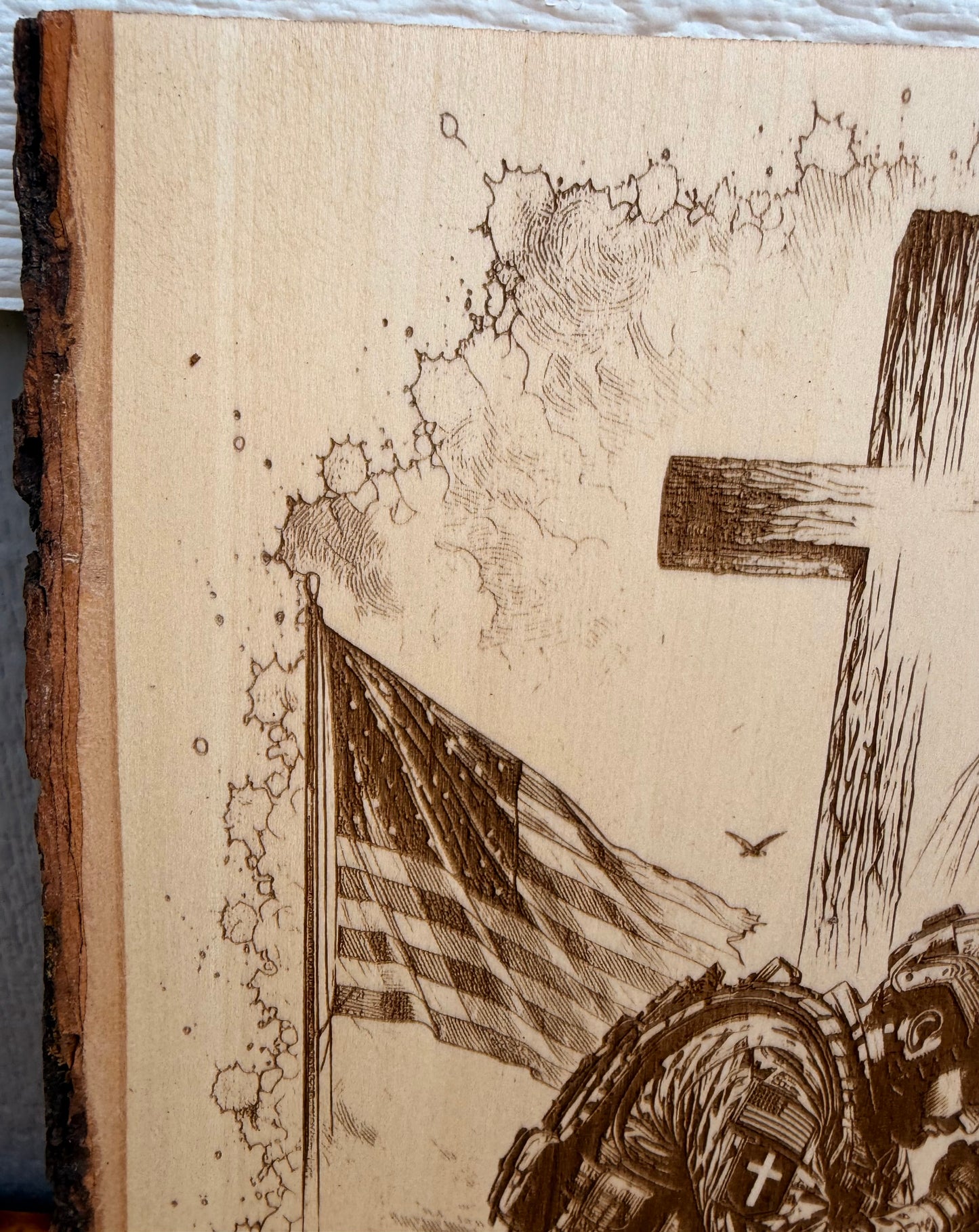 Plaque Live Edge Rectangular - Praying Soldier