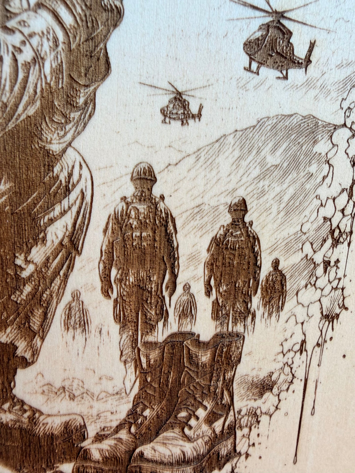 Plaque Live Edge Rectangular - Praying Soldier
