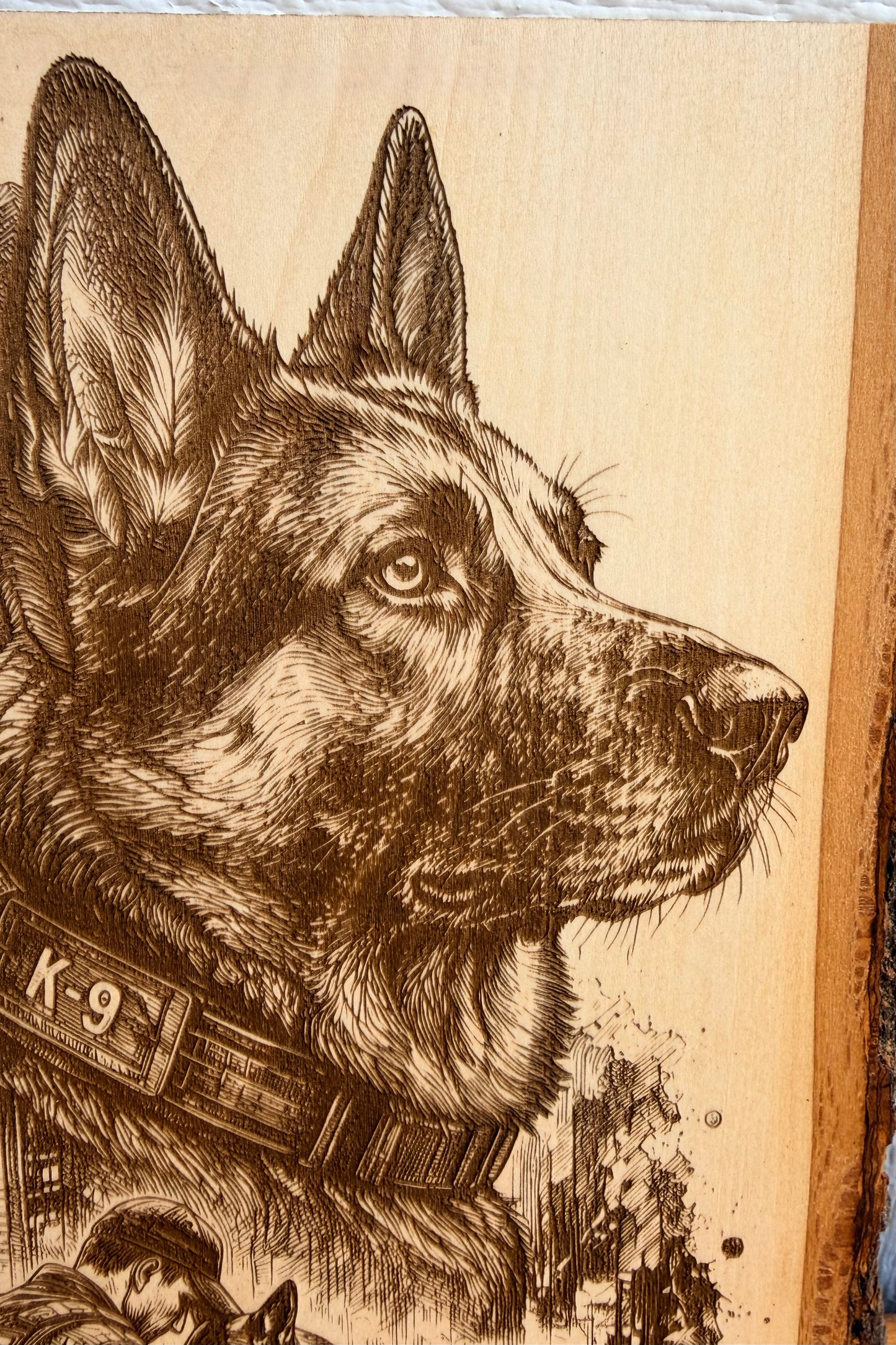 Plaque Live Edge Rectangular - K9 Hero