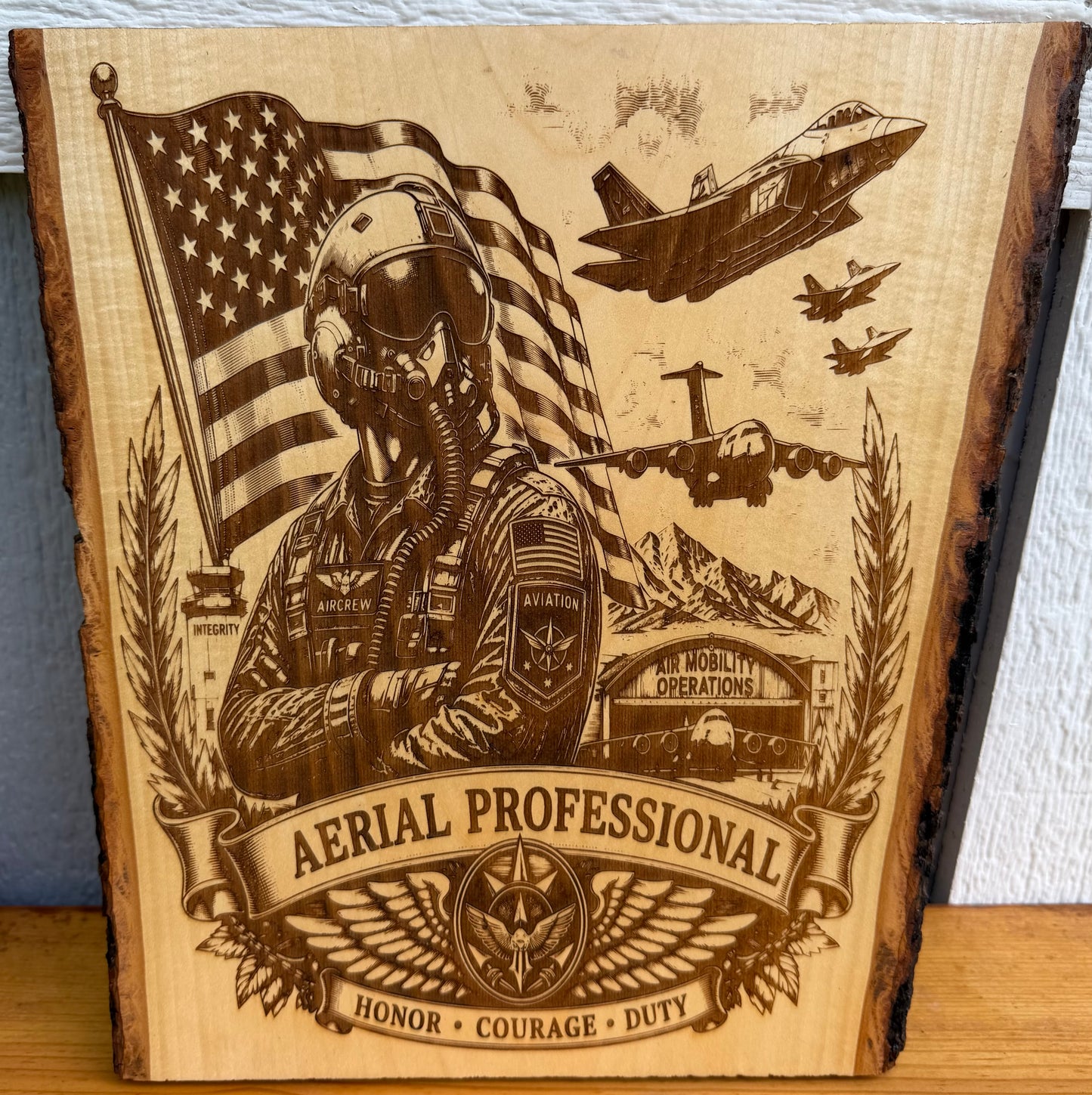 Plaque Live Edge Rectangular - Pilot Tribute