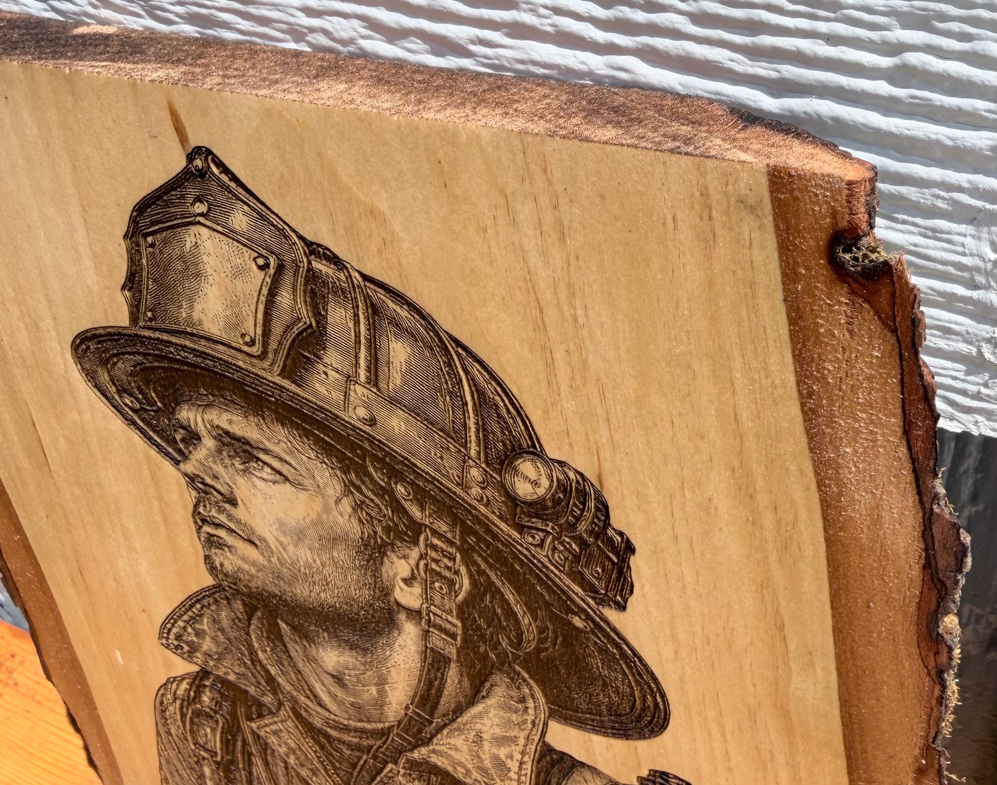 Plaque Live Edge Rectangular - Firefighter