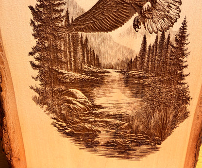 Plaque Live Edge Rectangular - Eagle Soaring in the Mountains