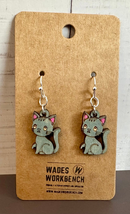 Wooden Engraved Dangle Earrings - Gray Cat