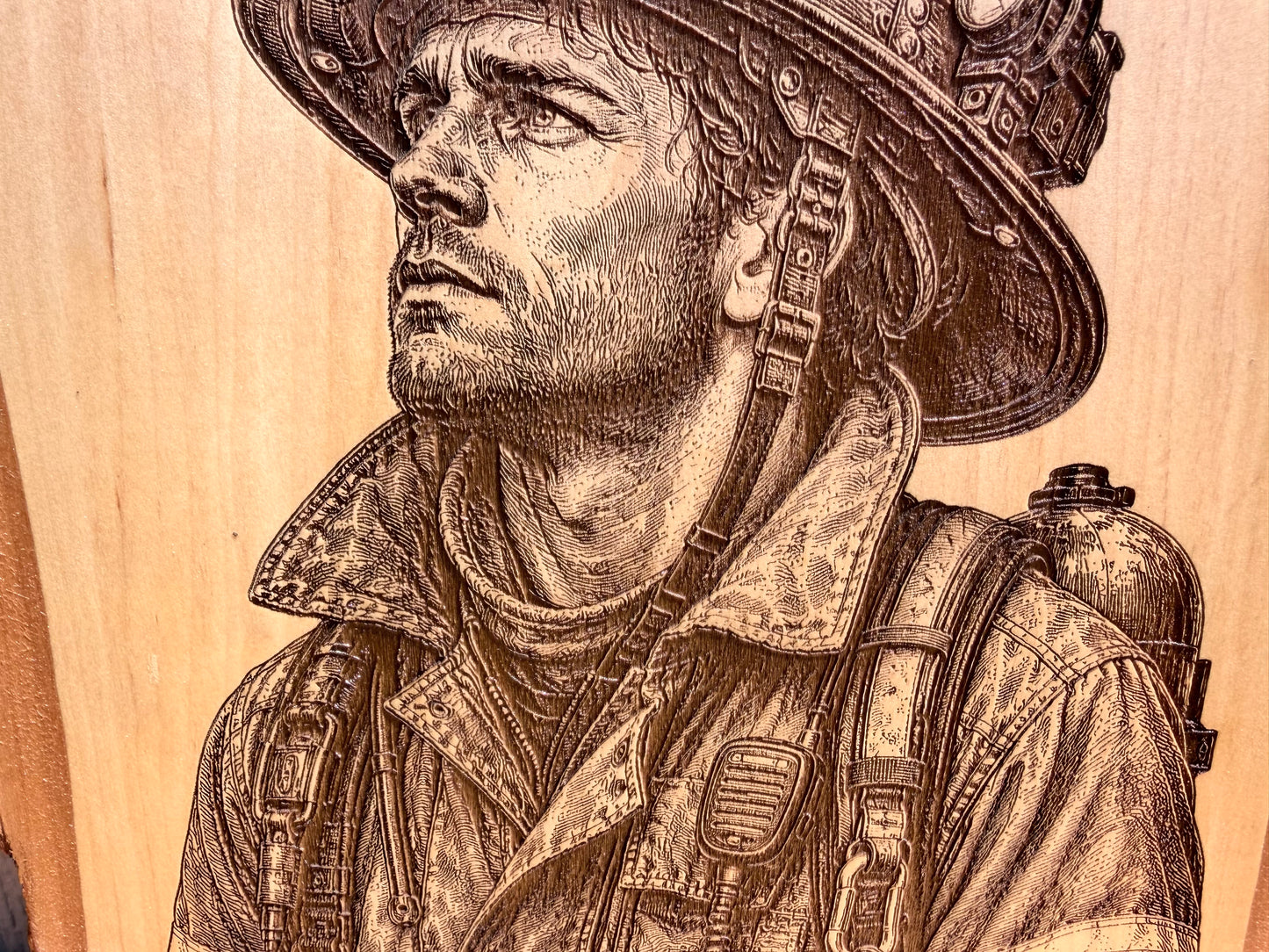 Plaque Live Edge Rectangular - Firefighter