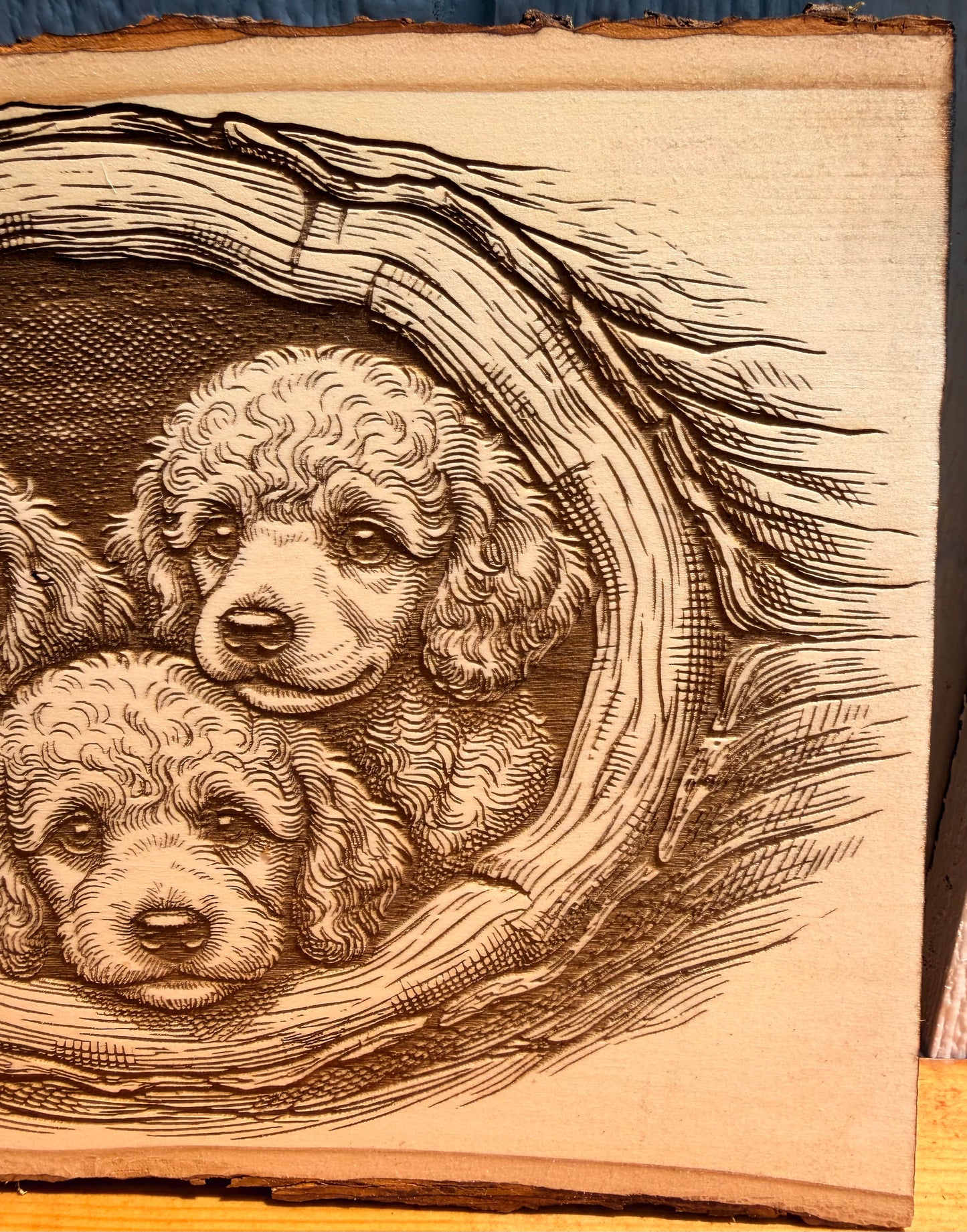 Plaque Live Edge Rectangular - Three Puppies in Tree