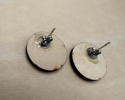 Wooden Engraved Earrings - Dragonfly Rounds