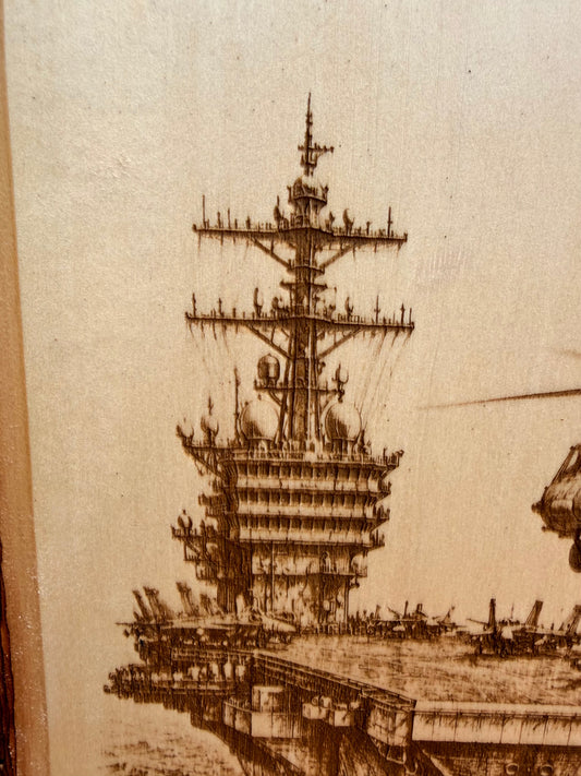 Plaque Live Edge Rectangular - Carrier with Helicopter