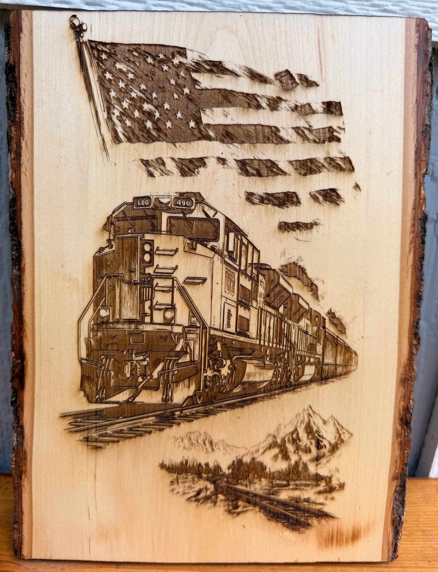 Plaque Live Edge Rectangular - Train 490 with Flag and Tracks