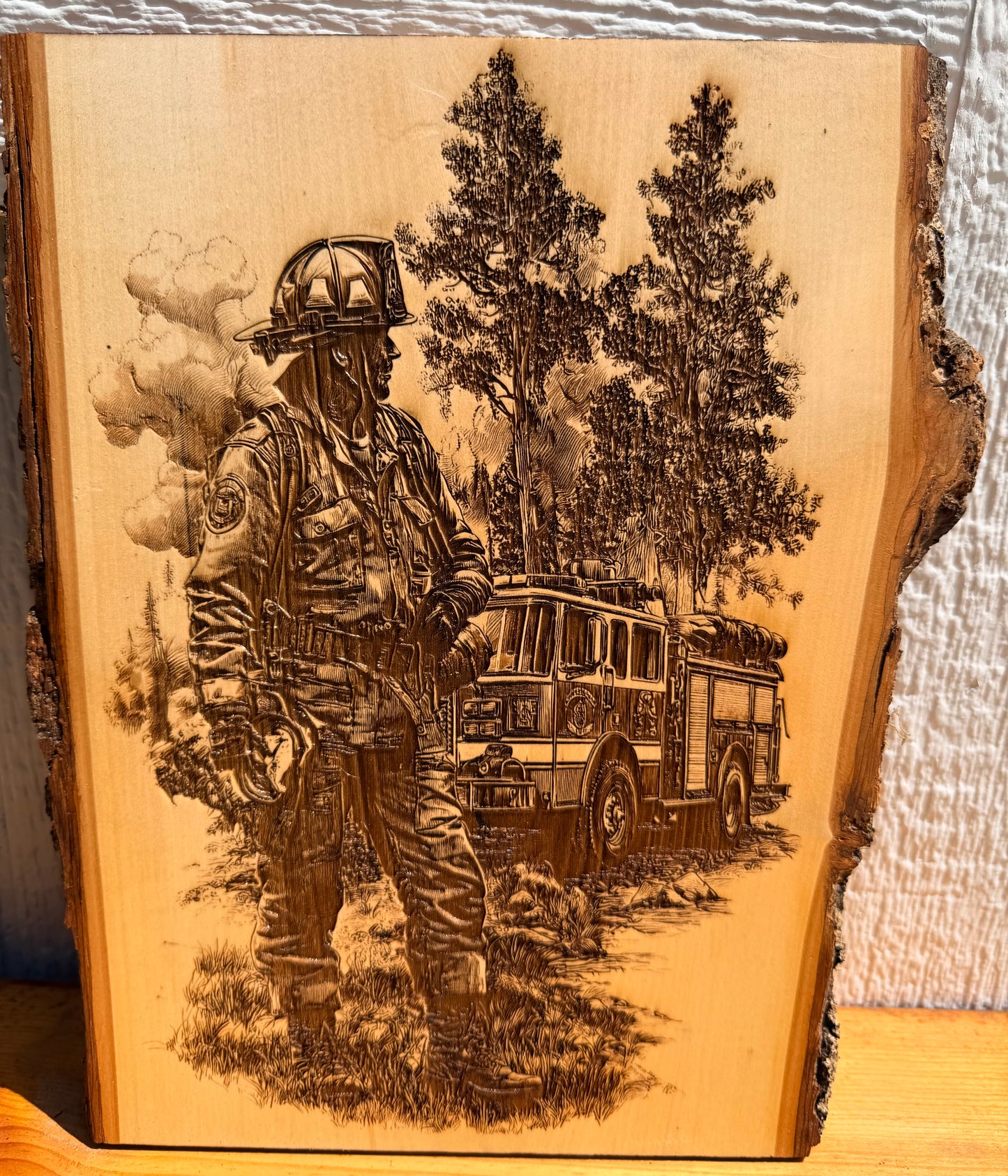 Plaque Live Edge Rectangular - Fireman with Firetruck