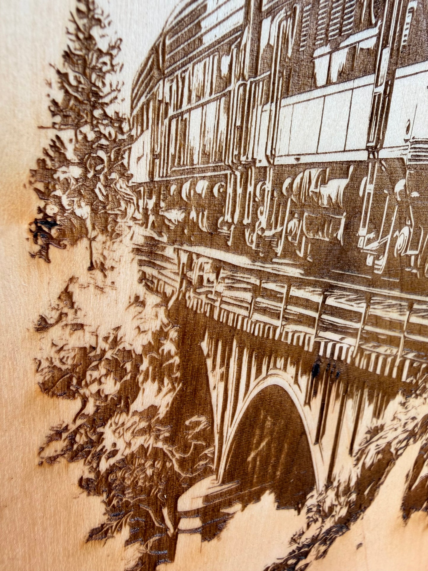 Plaque Live Edge Rectangular - Train 1810 on Bridge