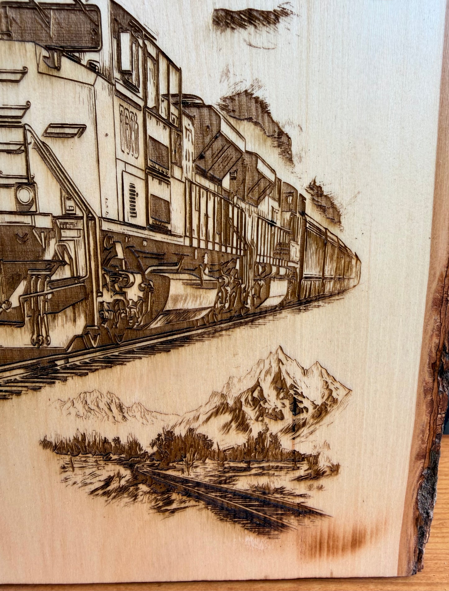 Plaque Live Edge Rectangular - Train 490 with Flag and Tracks