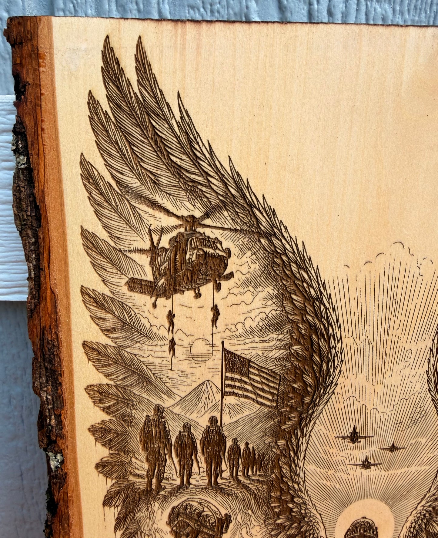 Plaque Live Edge Rectangular - Military Angel Wings