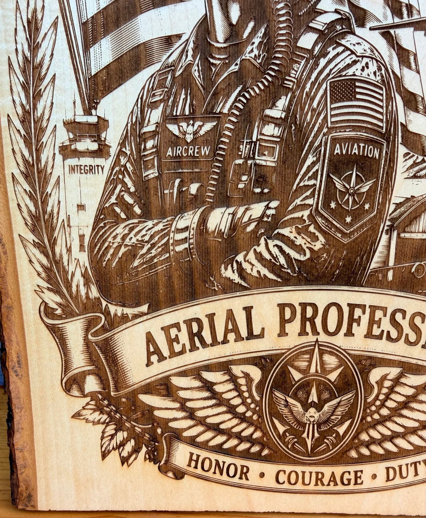 Plaque Live Edge Rectangular - Pilot Tribute
