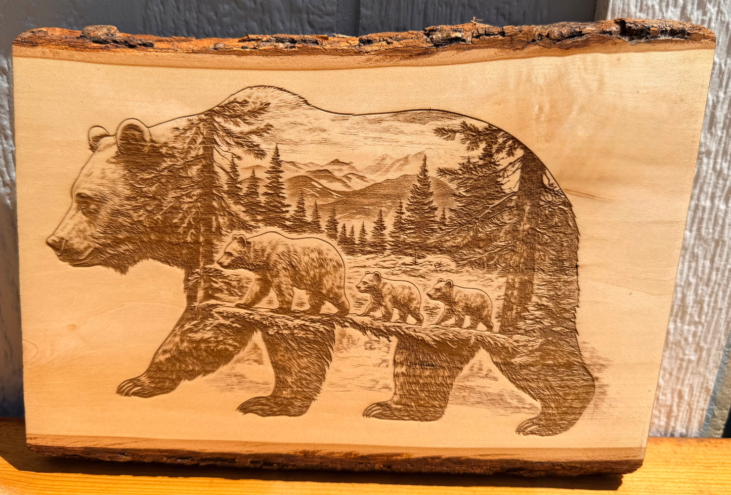Plaque Live Edge Rectangular - Mama Bear